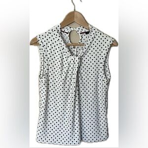 Tommy Hilfiger woman’s sleeveless blouse cream black polka dots size M